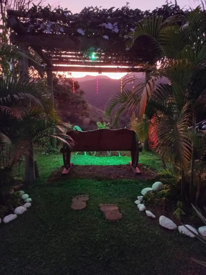 Aconchego Itaipava Hotel Bagian luar foto