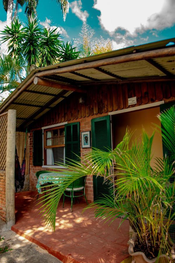 Aconchego Itaipava Hotel Bagian luar foto
